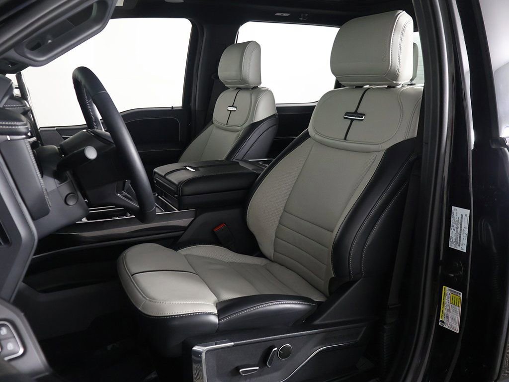 Used 2023 Ford F150 Lightning Platinum image 34