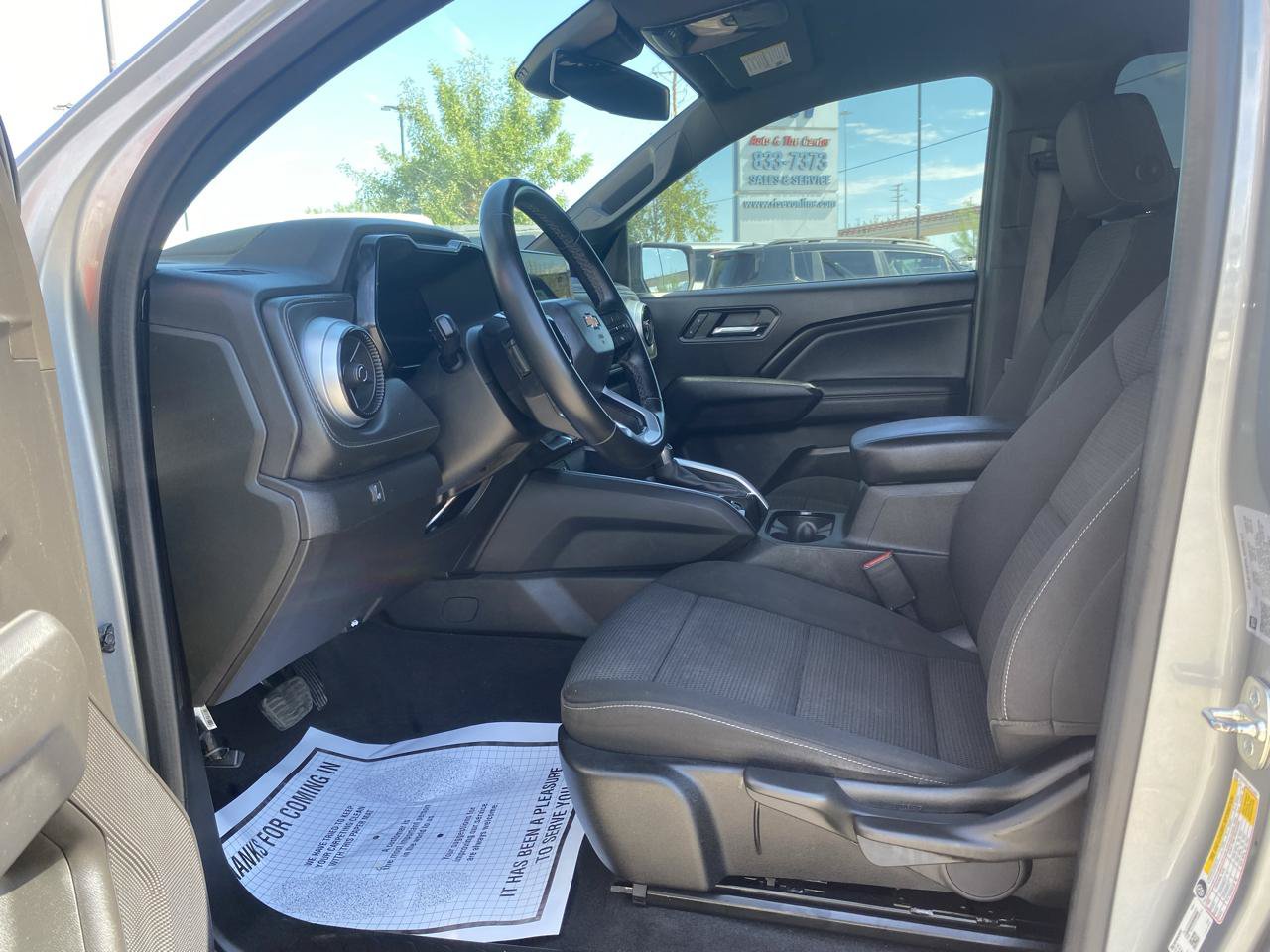 Used 2024 Chevrolet Colorado LT RWD image 16