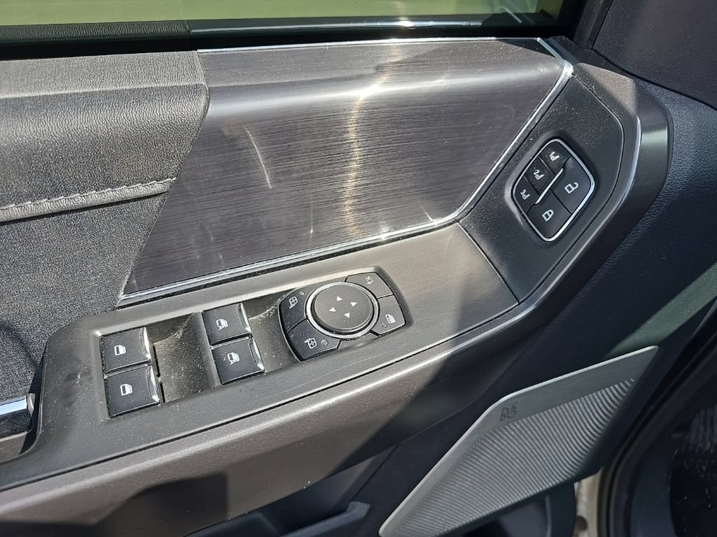 Used 2024 Ford F150 Lariat w/ Equipment Group 502A High AWD/4WD image 9