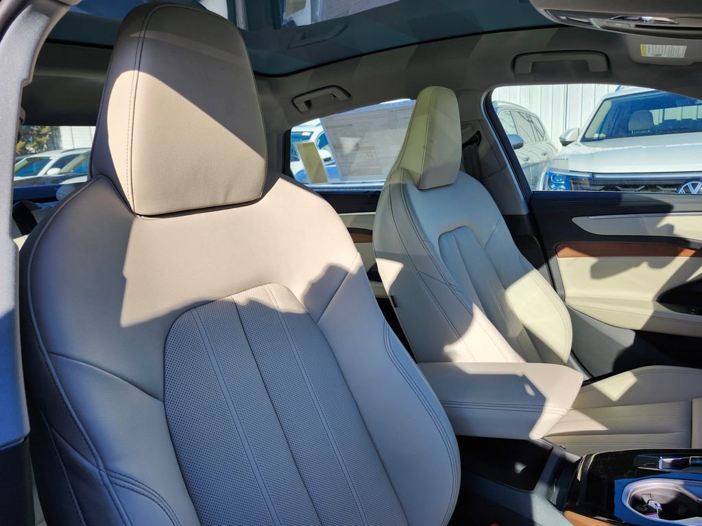 New 2026 Audi A6 Premium Plus AWD/4WD image 17