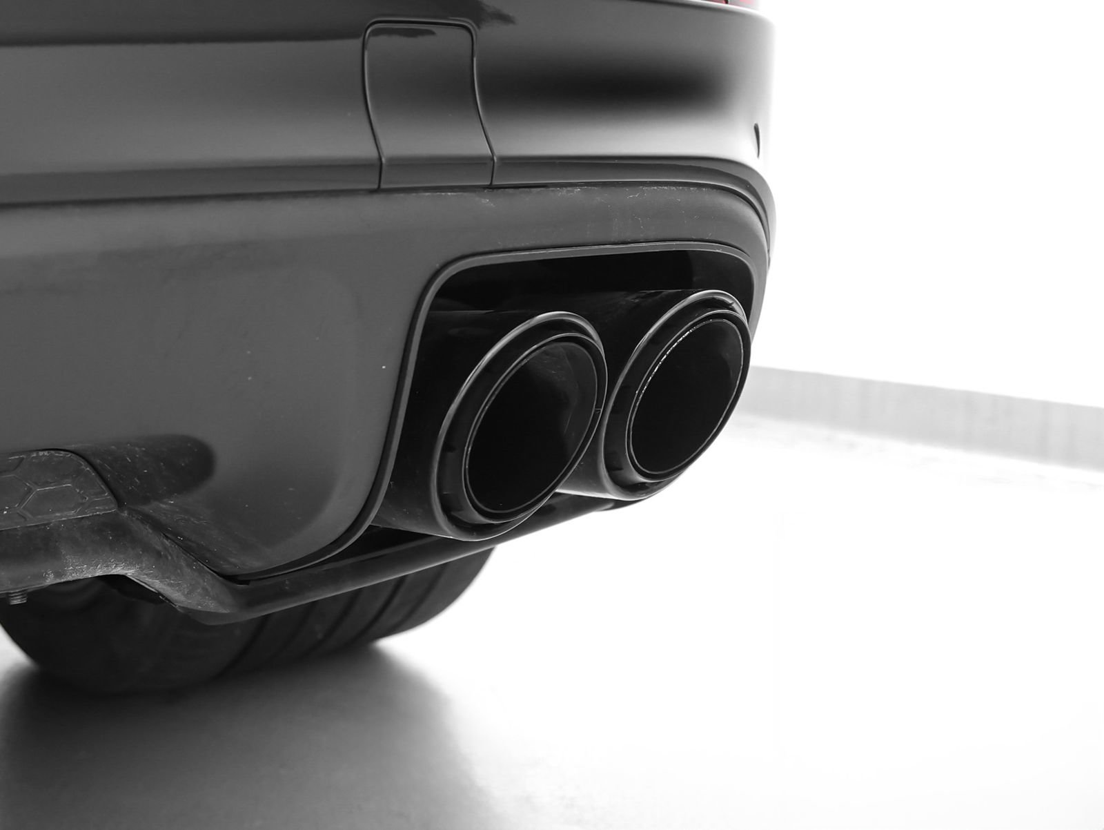 Certified 2023 Porsche Cayenne Turbo S AWD/4WD image 21