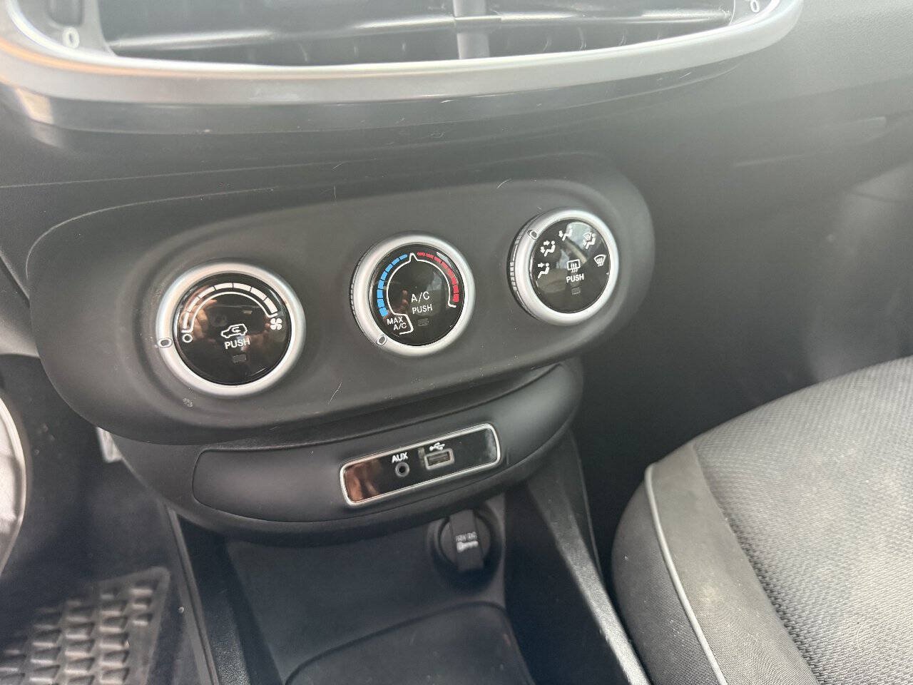 Used 2017 FIAT 500X Pop FWD image 13
