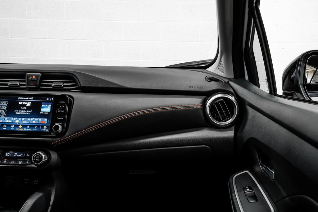 Used 2025 Nissan Versa SR w/ Trunk Package image 27