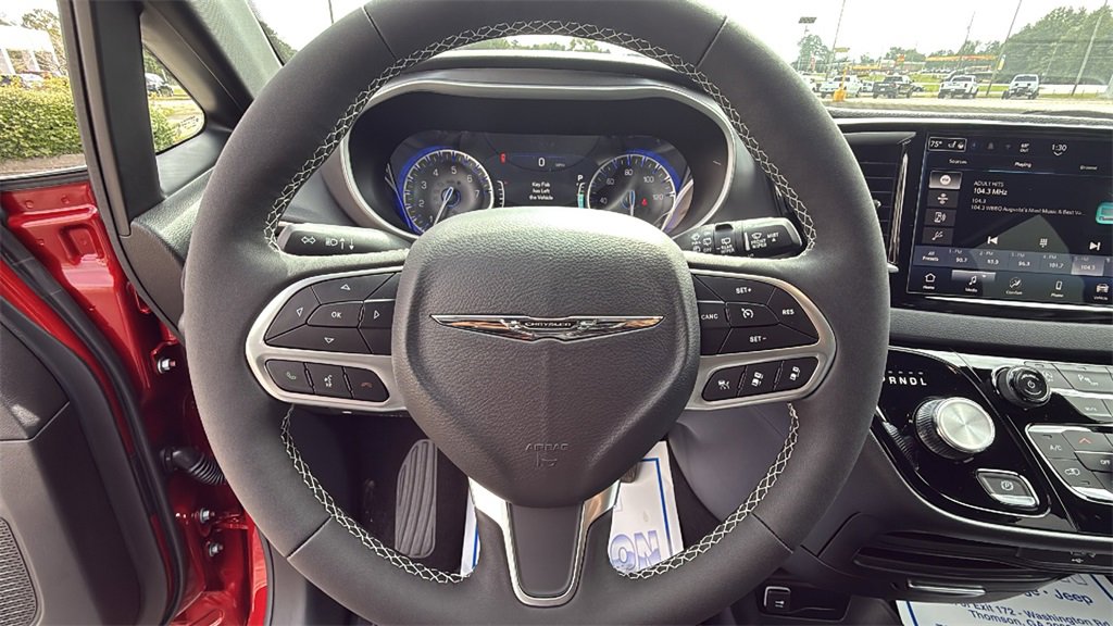 New 2026 Chrysler Voyager LX image 22