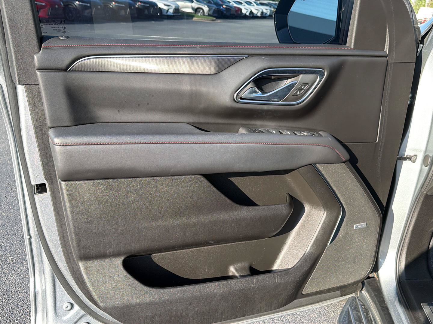 Used 2023 Chevrolet Tahoe RST w/ Luxury Package AWD/4WD image 18