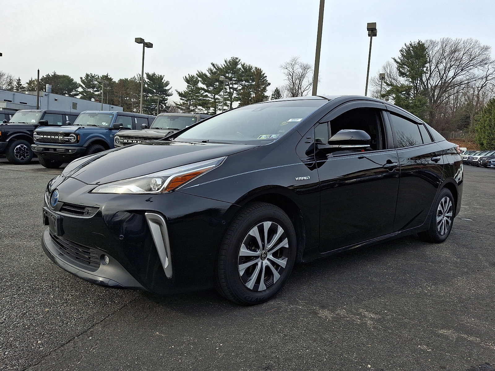 Used 2019 Toyota Prius LE image 3