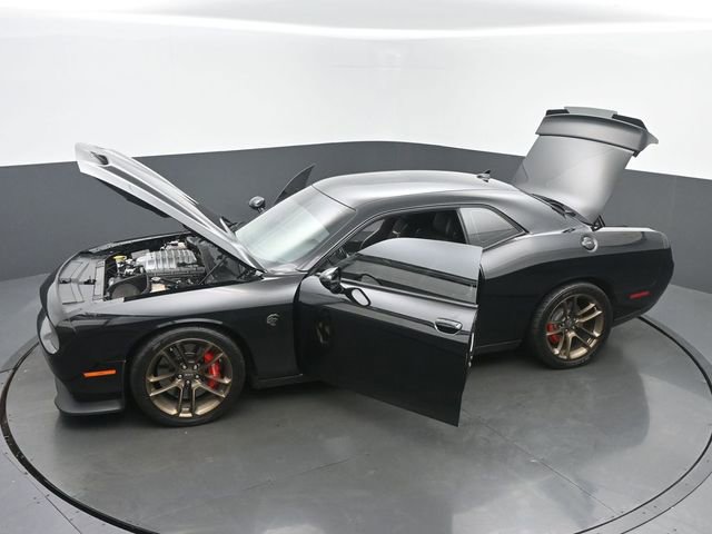 Used 2020 Dodge Challenger SRT Hellcat w/ Plus Package RWD image 64