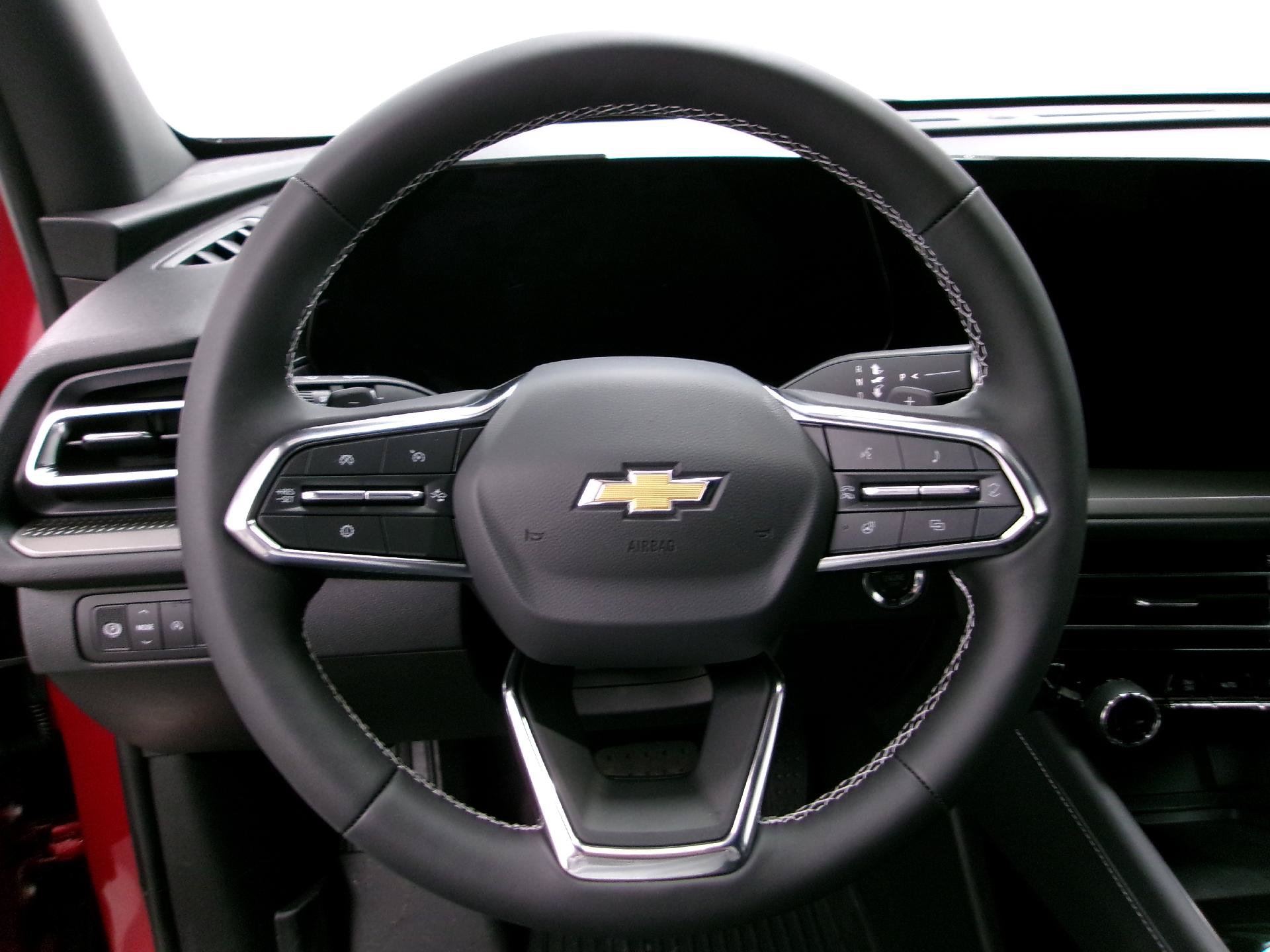 New 2027 Chevrolet Traverse LT w/ Driver Confidence Package FWD image 7