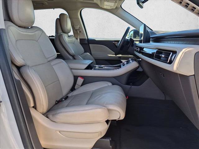 Used 2020 Lincoln Aviator Reserve w/ Equipment Group 202A AWD/4WD image 24