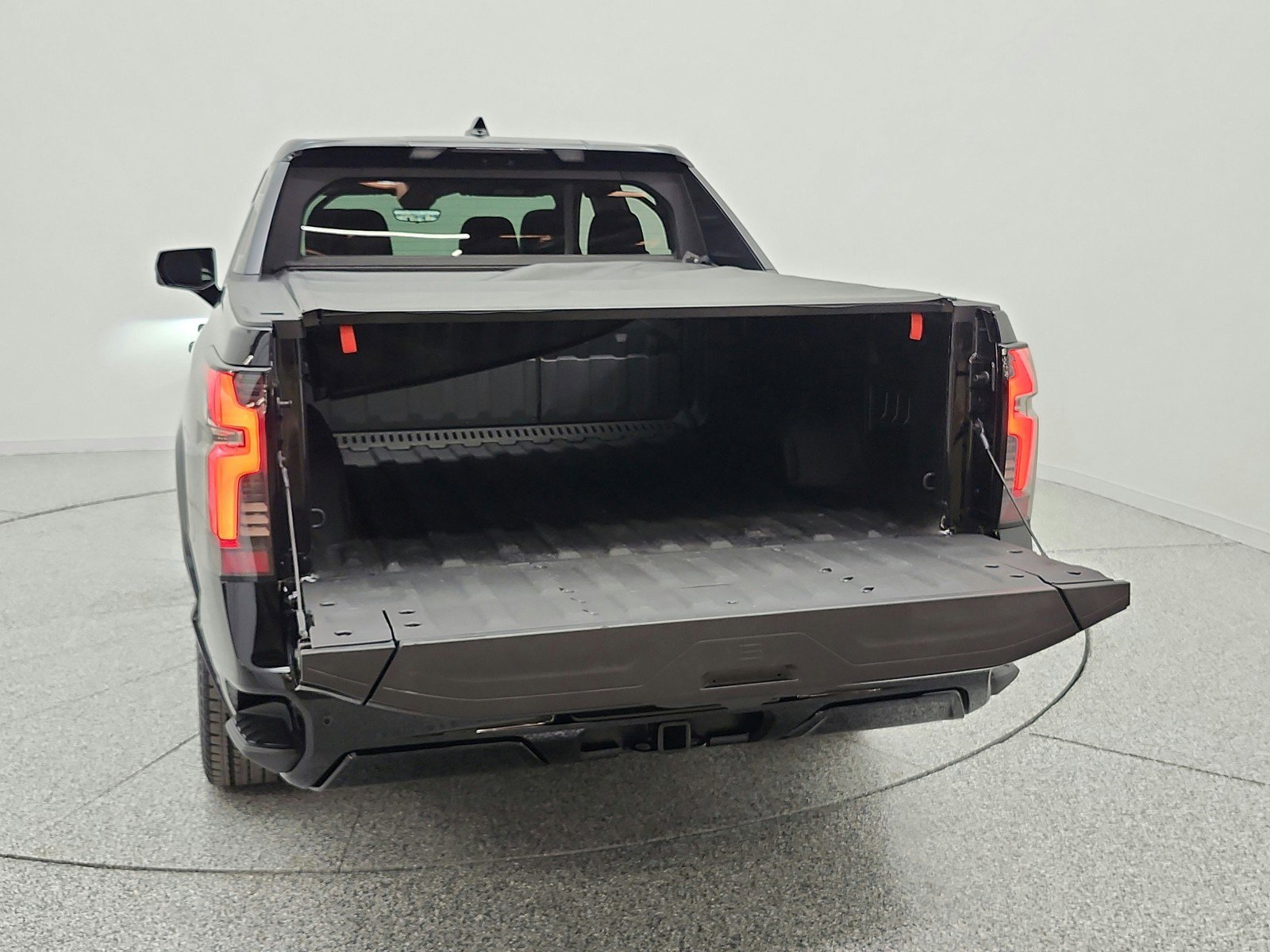 Used 2025 Chevrolet Silverado EV RST image 18