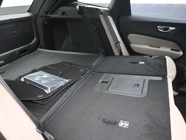 Used 2026 Volvo XC60 B5 Plus w/ Protection Package Premier image 27
