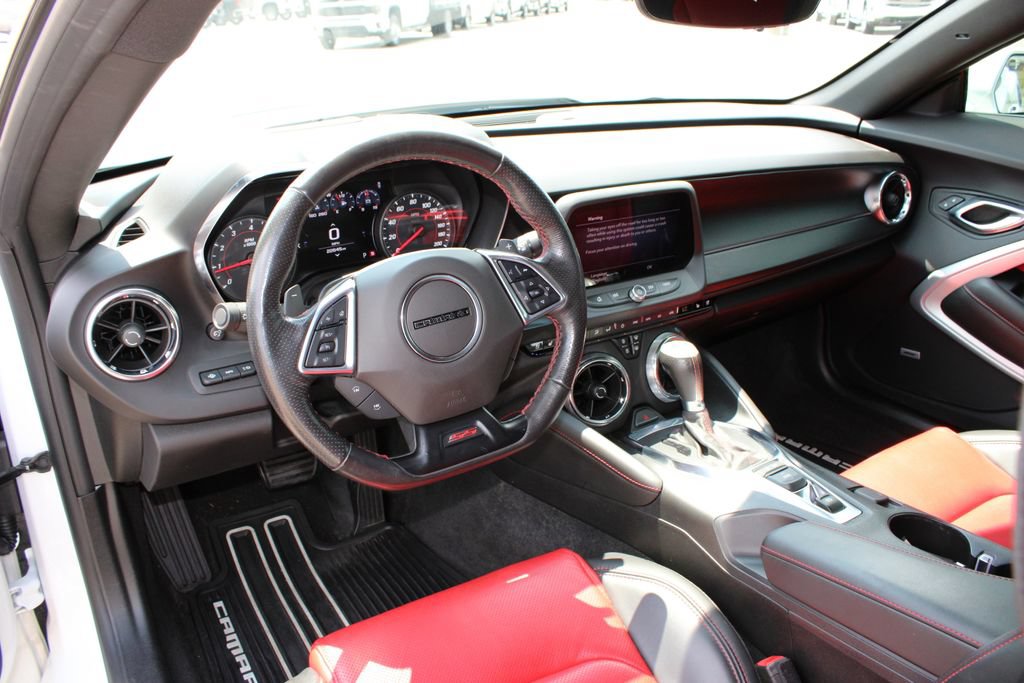 Used 2021 Chevrolet Camaro SS RWD image 9