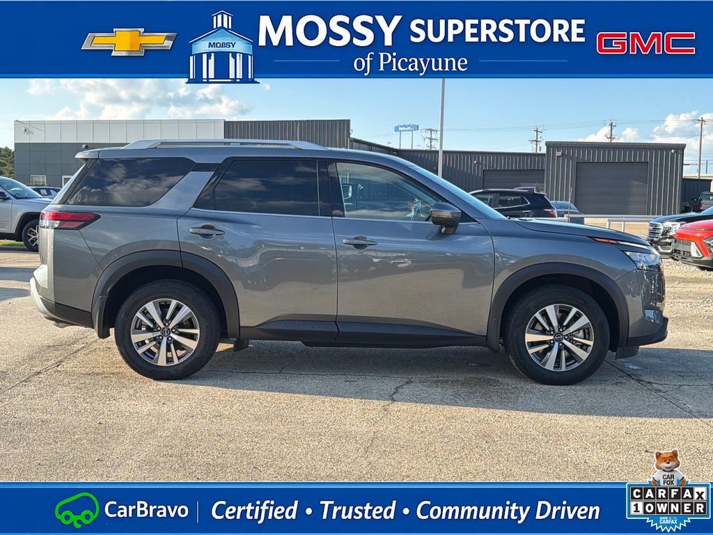 Certified 2025 Nissan Pathfinder SL w/ Cargo Package AWD/4WD image 7