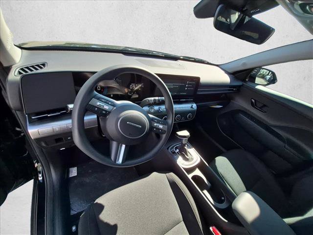 New 2027 Hyundai Kona SE FWD image 3