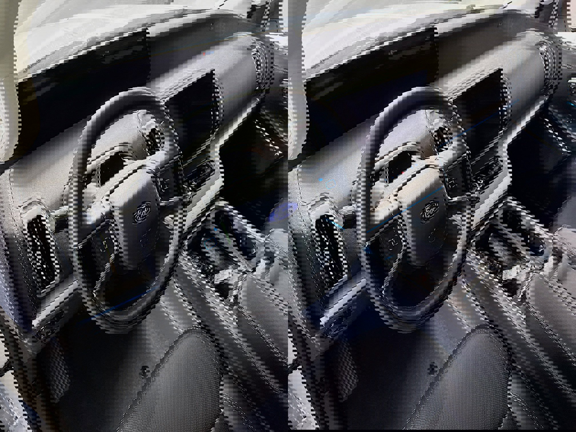 Used 2025 Ford Expedition Max Platinum image 14