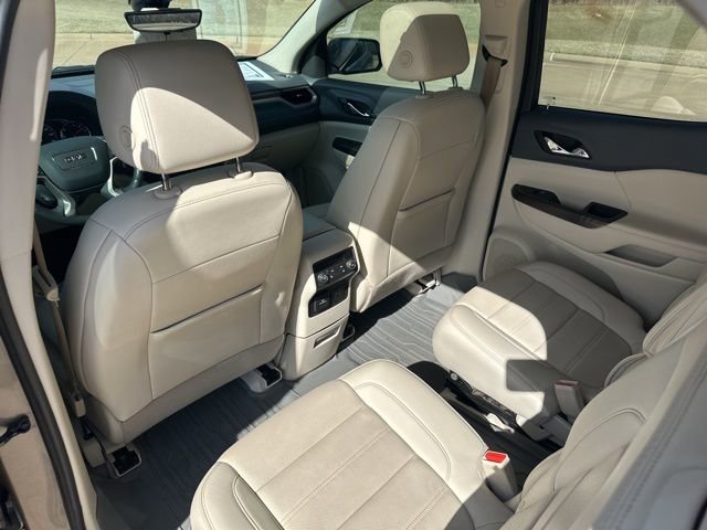 Used 2022 GMC Acadia Denali w/ Denali Ultimate Package AWD/4WD image 30