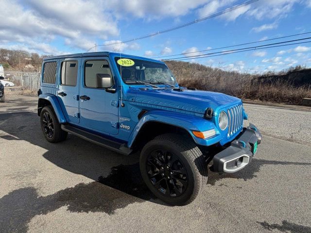 Used 2022 Jeep Wrangler Unlimited Sahara w/ Cold Weather Group image 4