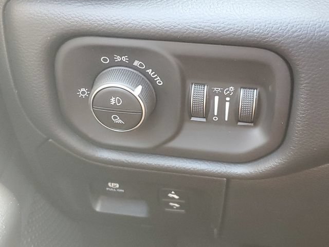 New 2026 RAM 1500 Big Horn AWD/4WD image 17