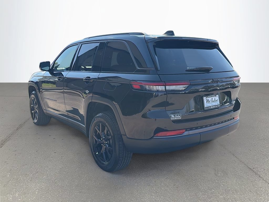 New 2026 Jeep Grand Cherokee Altitude AWD/4WD image 6