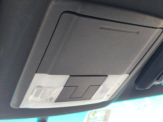 Used 2016 Ford Explorer XLT w/ Equipment Group 202A FWD image 23