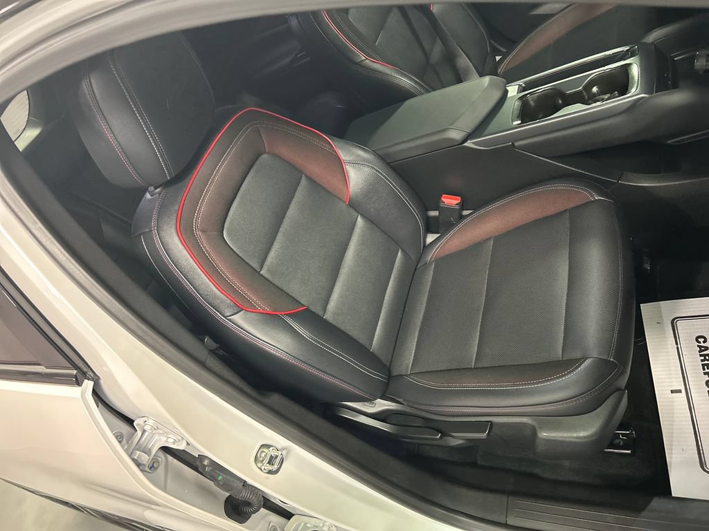 Used 2024 Chevrolet Equinox EV RS FWD image 25
