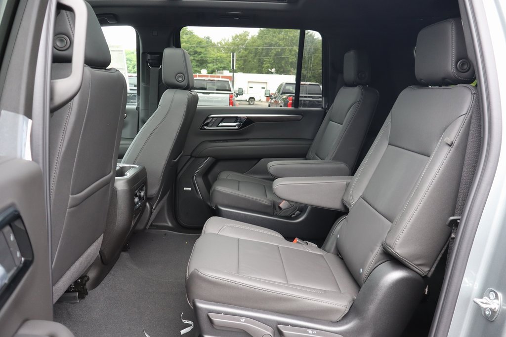 New 2025 Chevrolet Suburban LT w/ Advanced Technology Package image 22