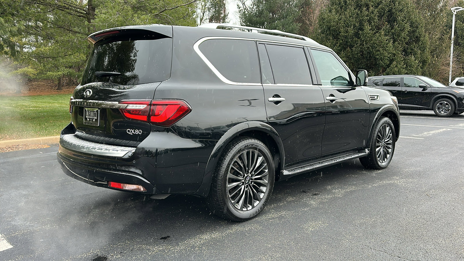Certified 2024 INFINITI QX80 Premium Select w/ Cargo Package image 8