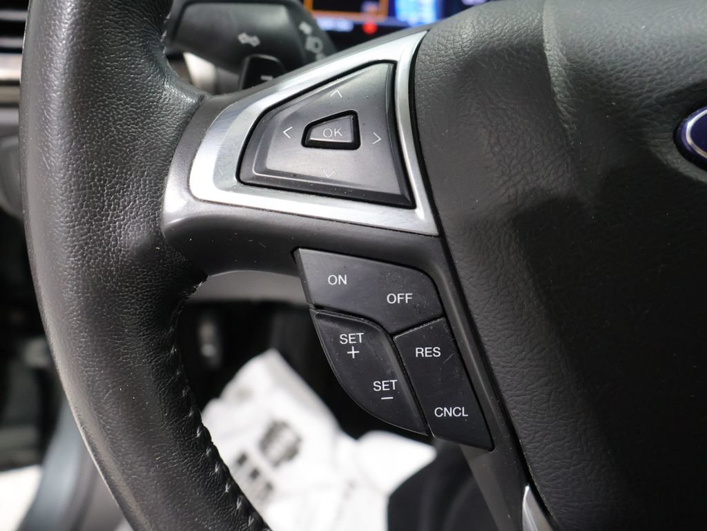 Used 2016 Ford Fusion SE w/ Equipment Group 202A FWD image 35