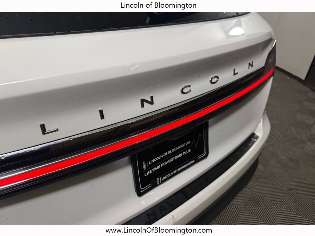 Used 2023 Lincoln Nautilus Reserve w/ Equipment Group 201A image 22