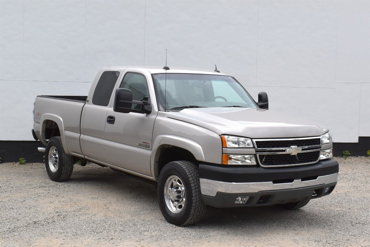 Used 2005 Chevrolet Silverado 2500 LT w/ Heavy-Duty Power Package