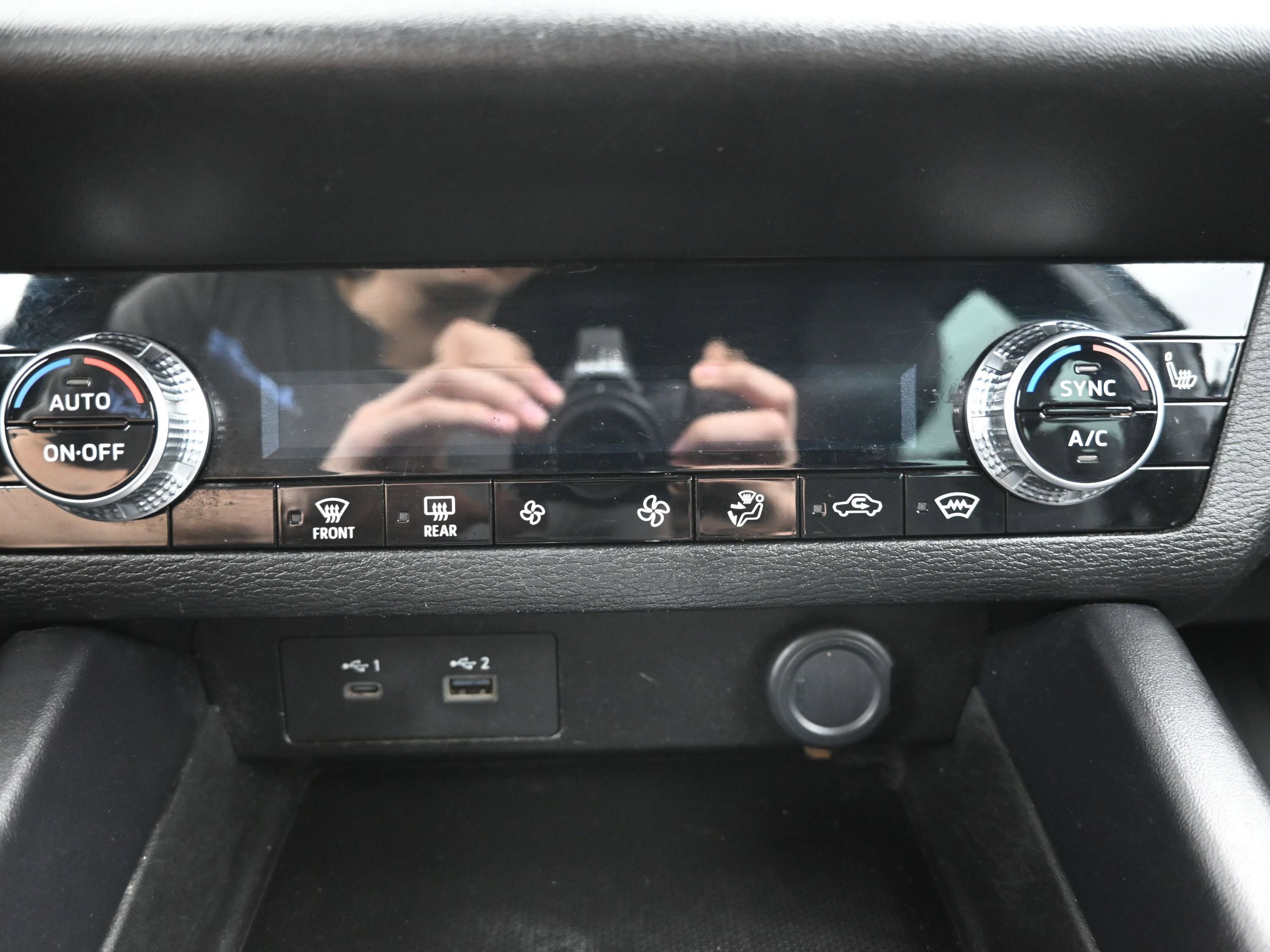 Used 2023 Mitsubishi Outlander SE image 17