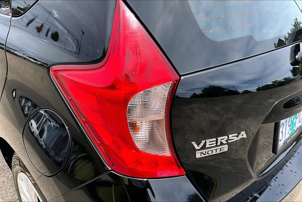 Used 2019 Nissan Versa Note SV FWD image 27
