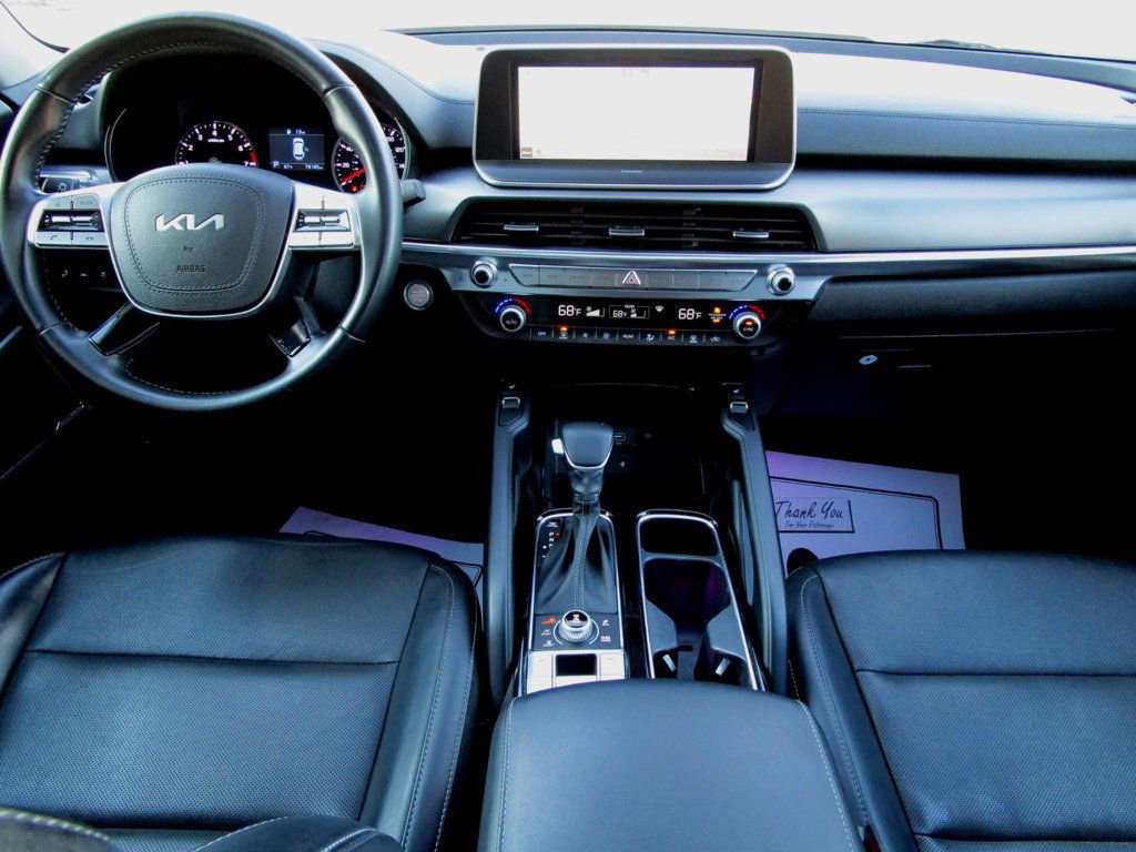 Used 2022 Kia Telluride S image 2
