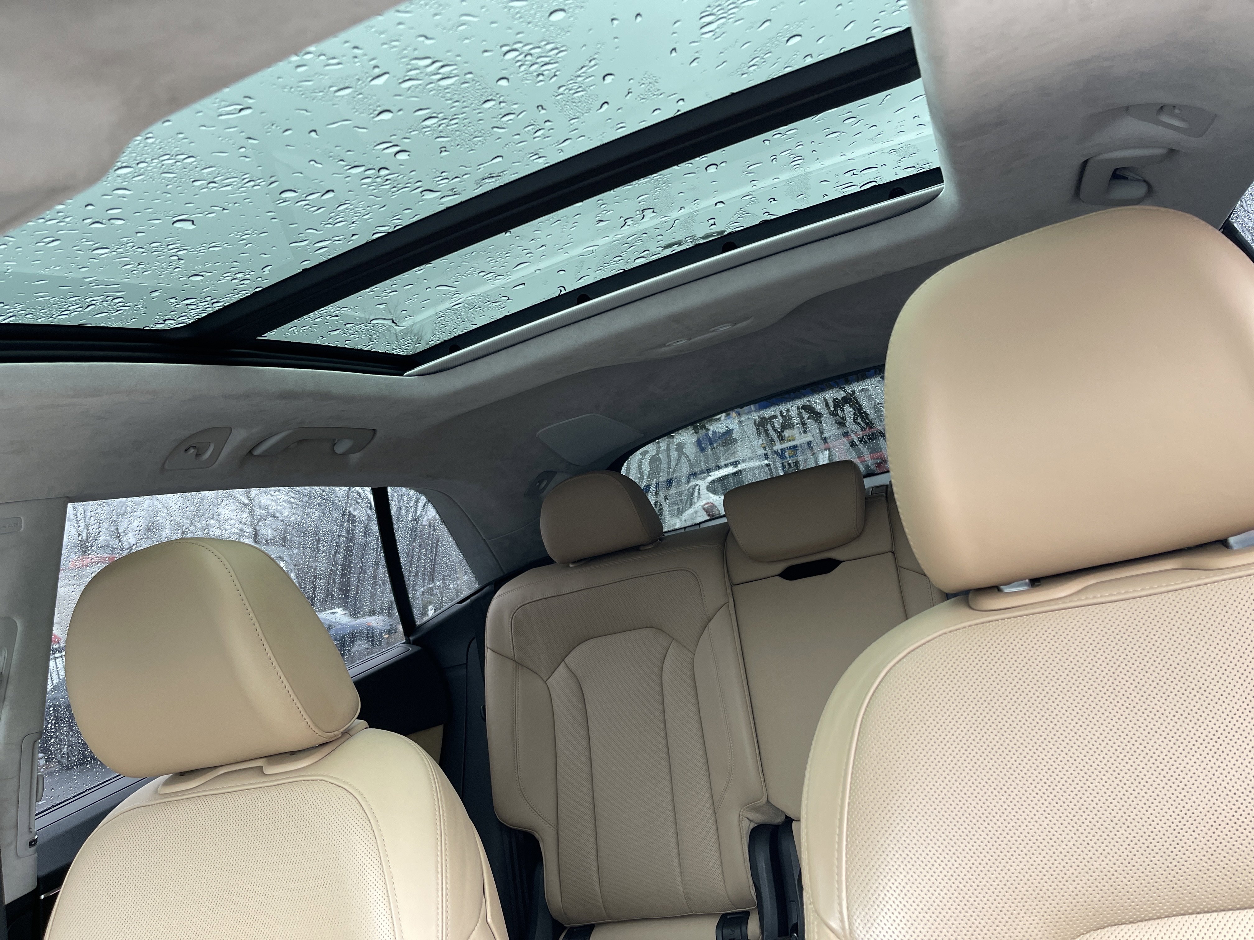 Used 2020 Audi Q8 Prestige w/ Prestige Package image 12