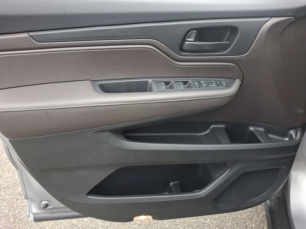 Used 2023 Honda Odyssey EX image 12