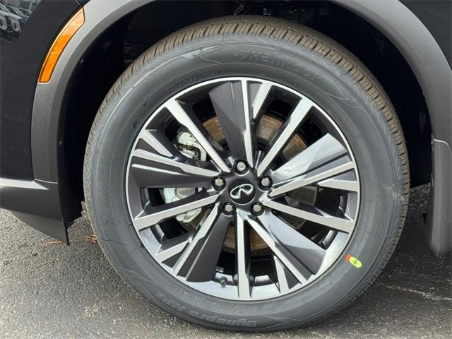 New 2026 INFINITI QX60 Luxe w/ Cargo Package image 10