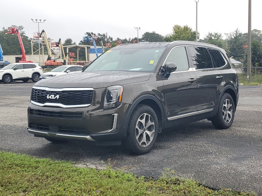 Used 2022 Kia Telluride EX FWD image 2