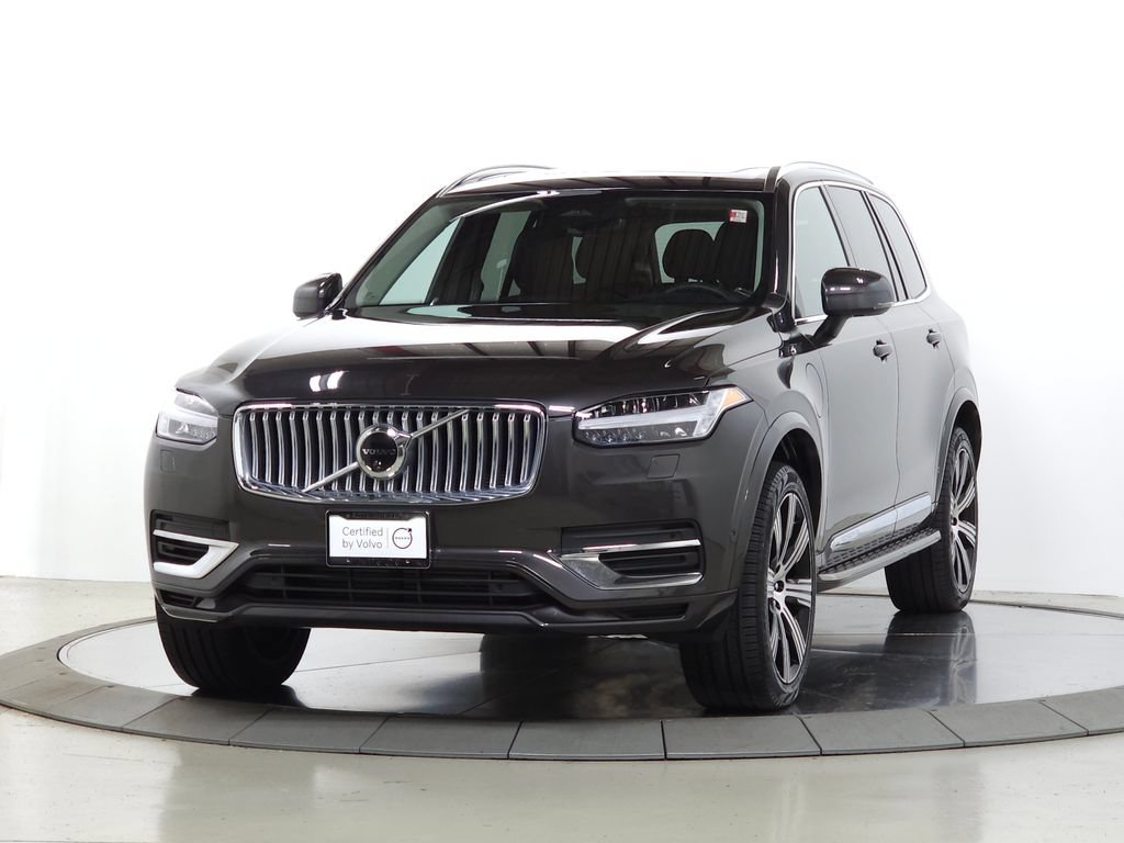 Certified 2024 Volvo XC90 T8 Plus w/ Protection Package Premier AWD/4WD image 4