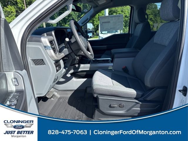 New 2025 Ford F450 XLT w/ XLT Value Package image 11