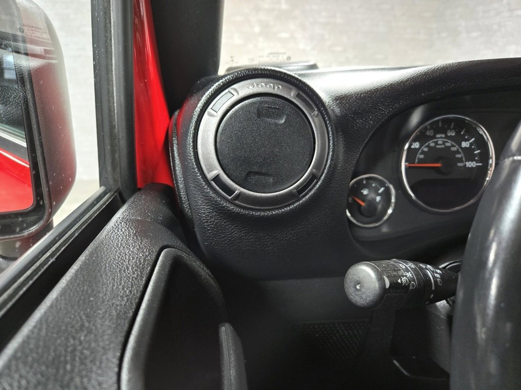 Used 2018 Jeep Wrangler Willys Wheeler image 12