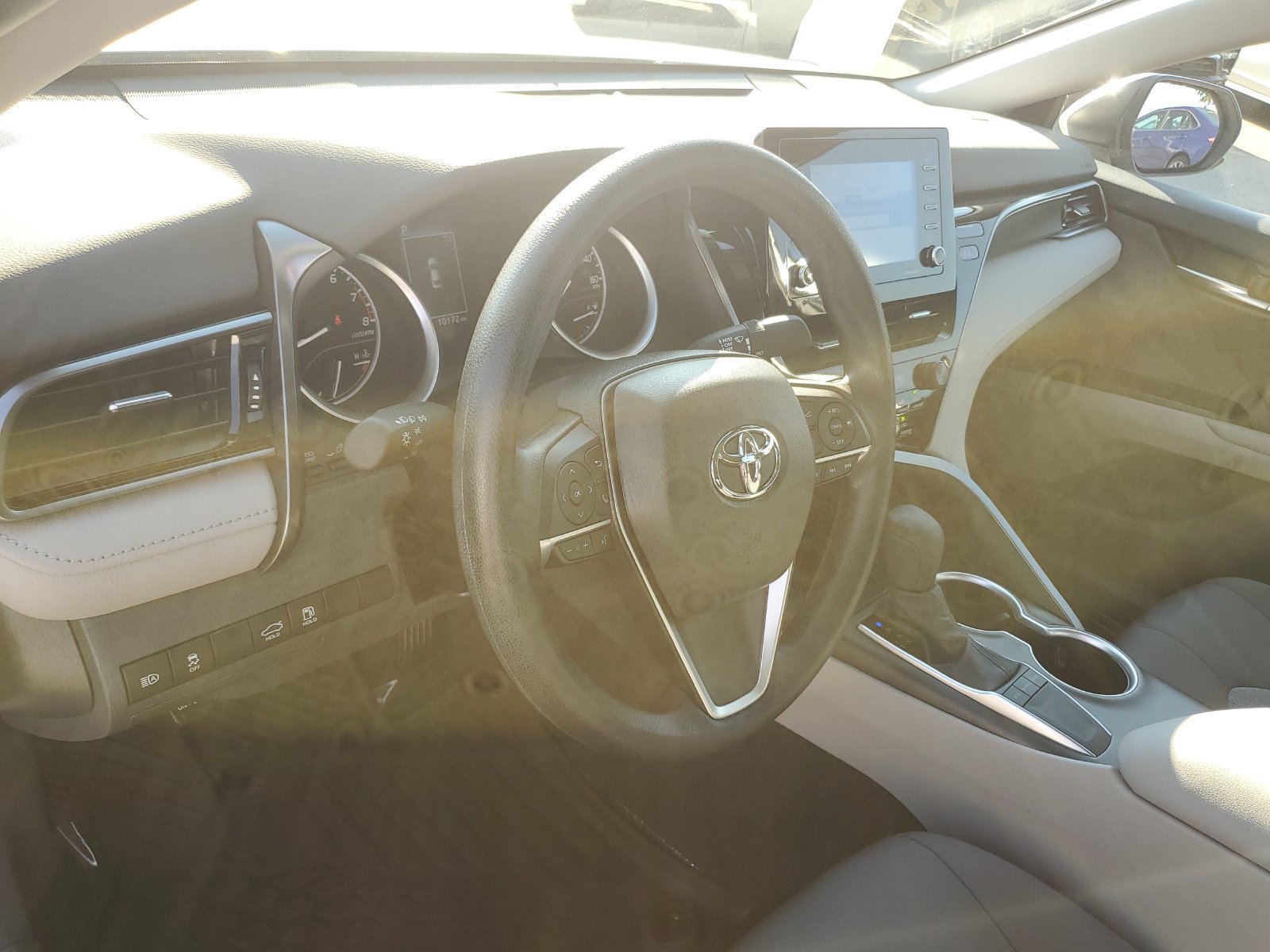 Used 2024 Toyota Camry LE FWD image 18