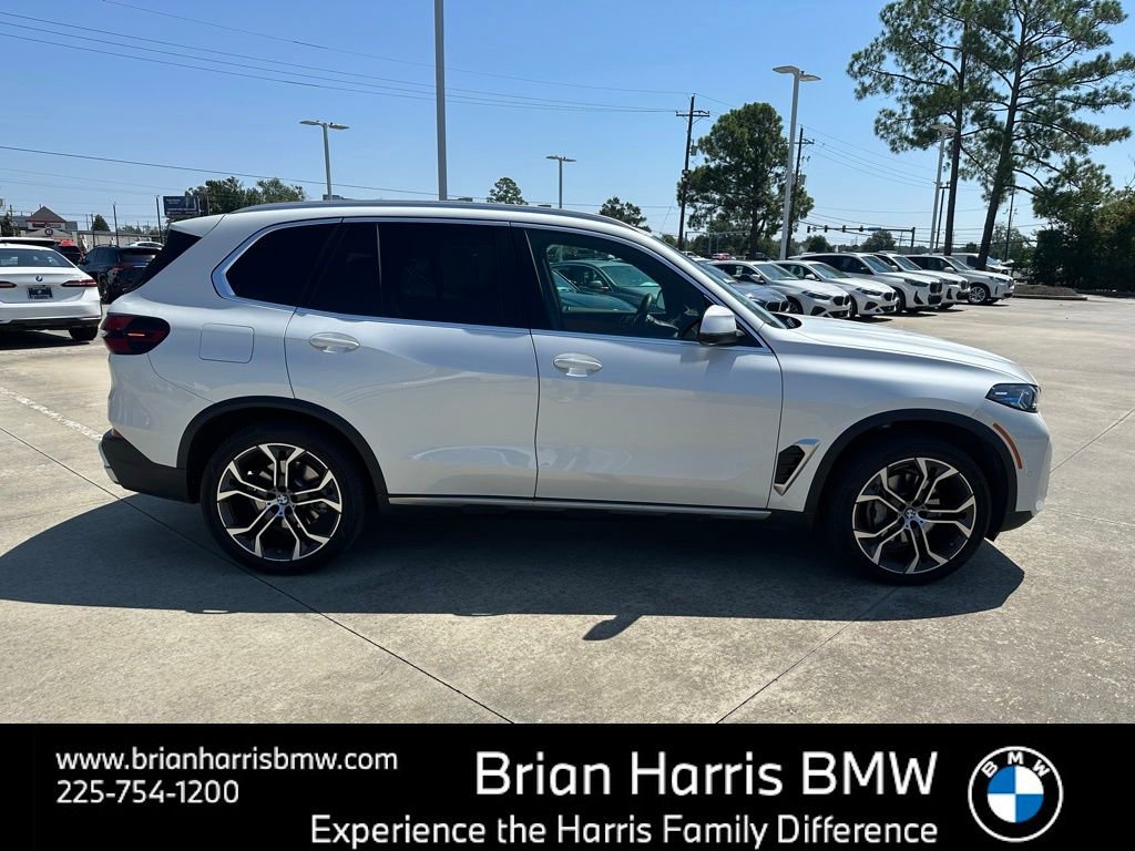 Certified 2025 BMW X5 xDrive40i w/ Premium Package image 4