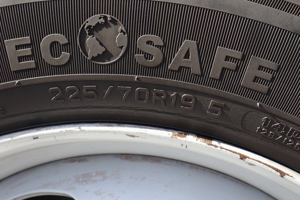 Used 2017 Ford F550 2WD Crew Cab Super Duty image 47