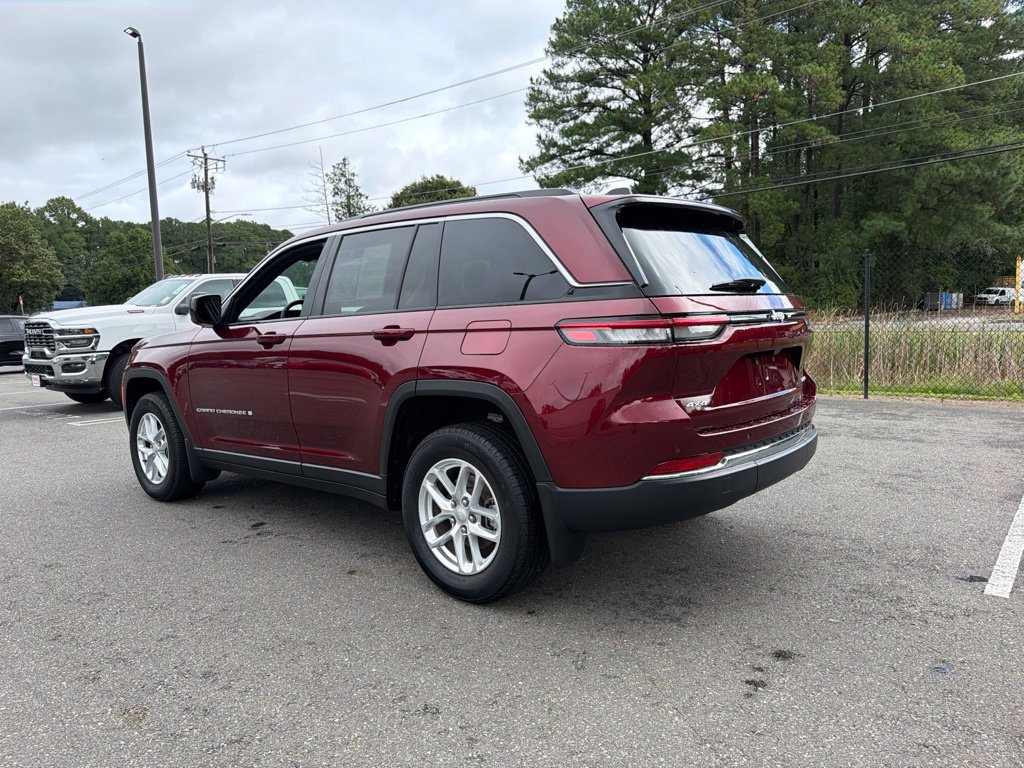 Used 2025 Jeep Grand Cherokee Laredo X w/ Luxury Tech Group I AWD/4WD image 7