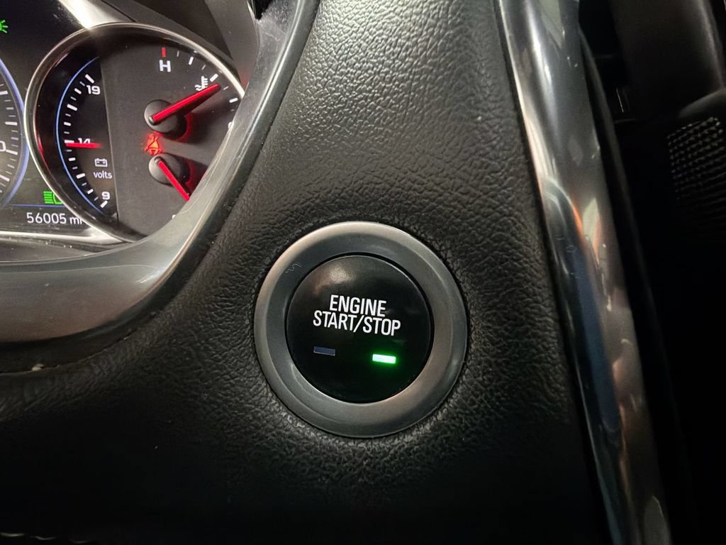 Used 2023 Chevrolet Traverse Premier w/ Redline Edition FWD image 17