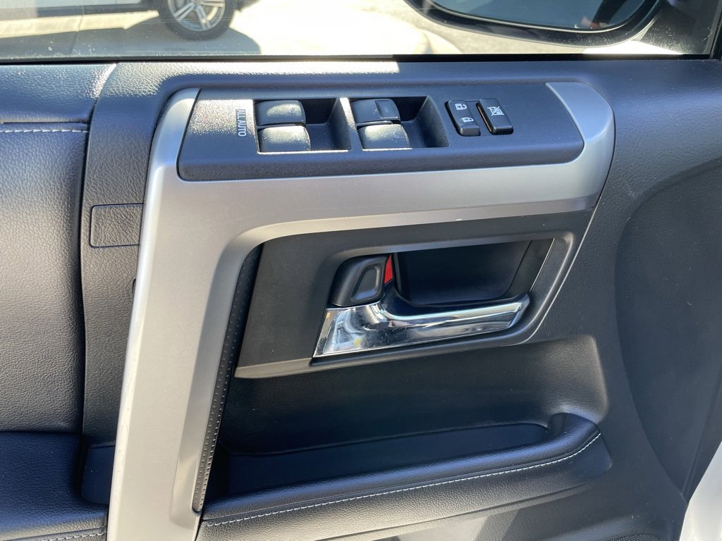Used 2018 Toyota 4Runner SR5 image 11