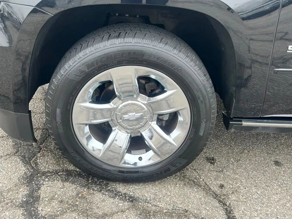 Used 2016 Chevrolet Suburban LTZ image 30