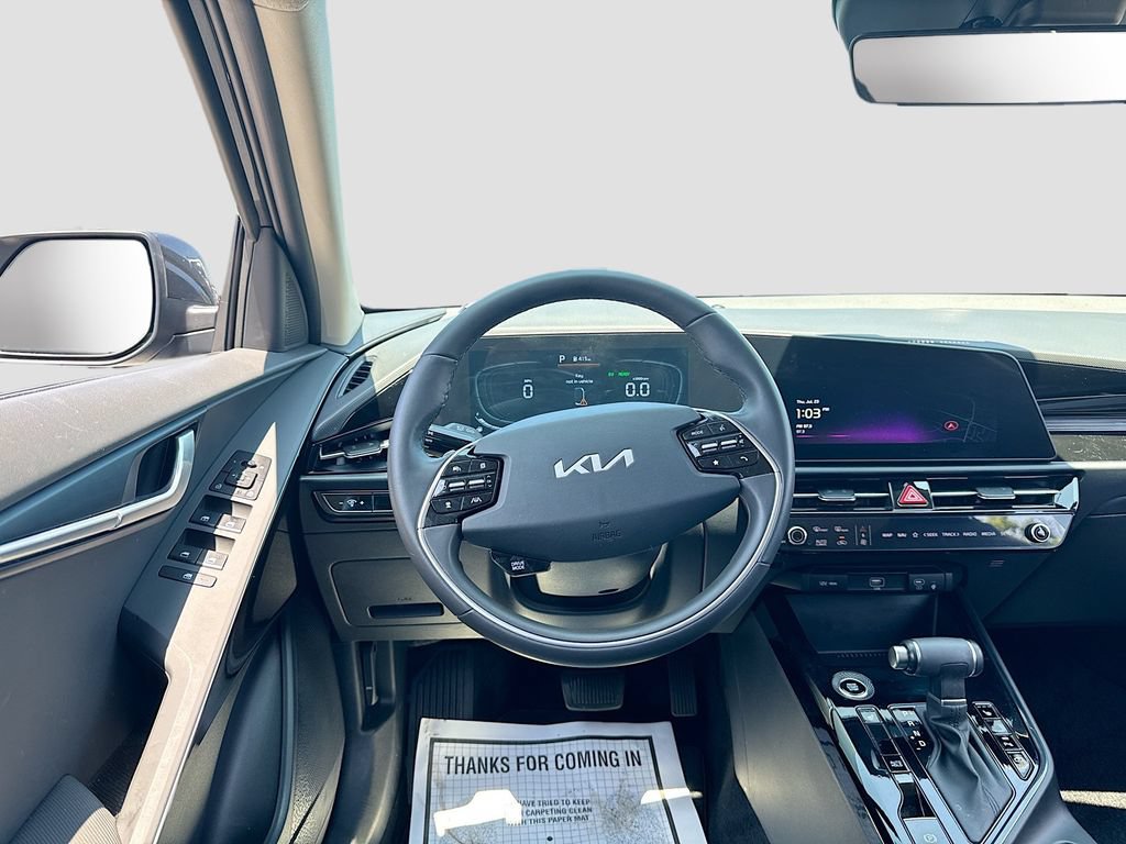 Certified 2025 Kia Niro EX FWD image 25