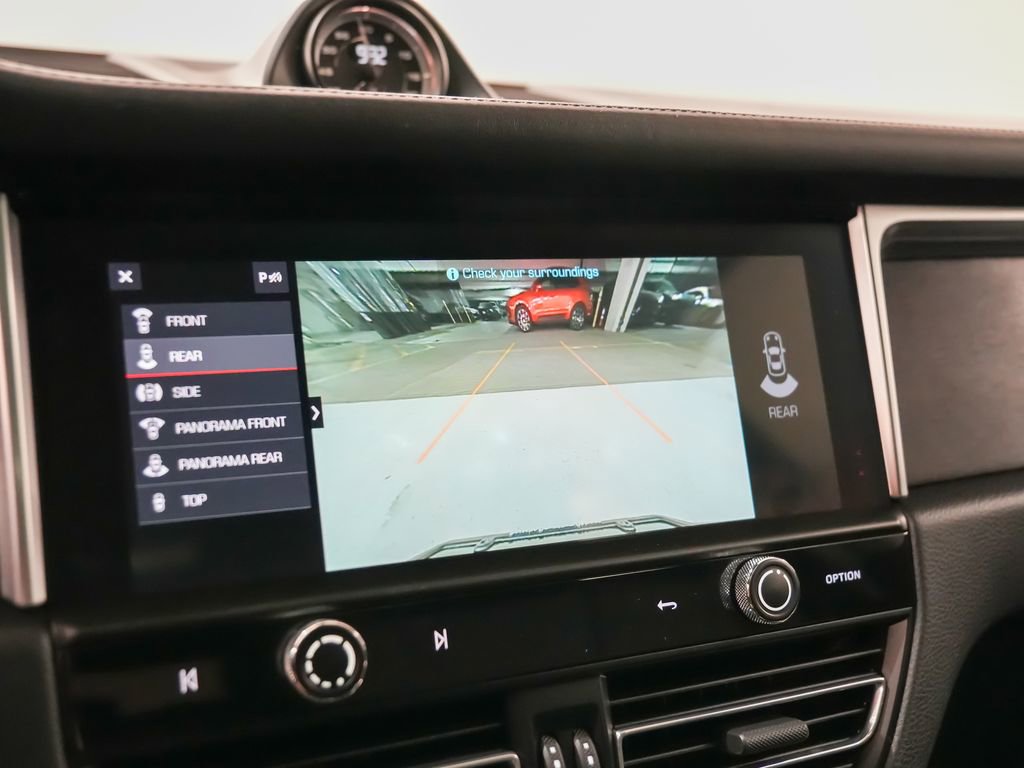 Certified 2023 Porsche Macan GTS AWD/4WD image 31