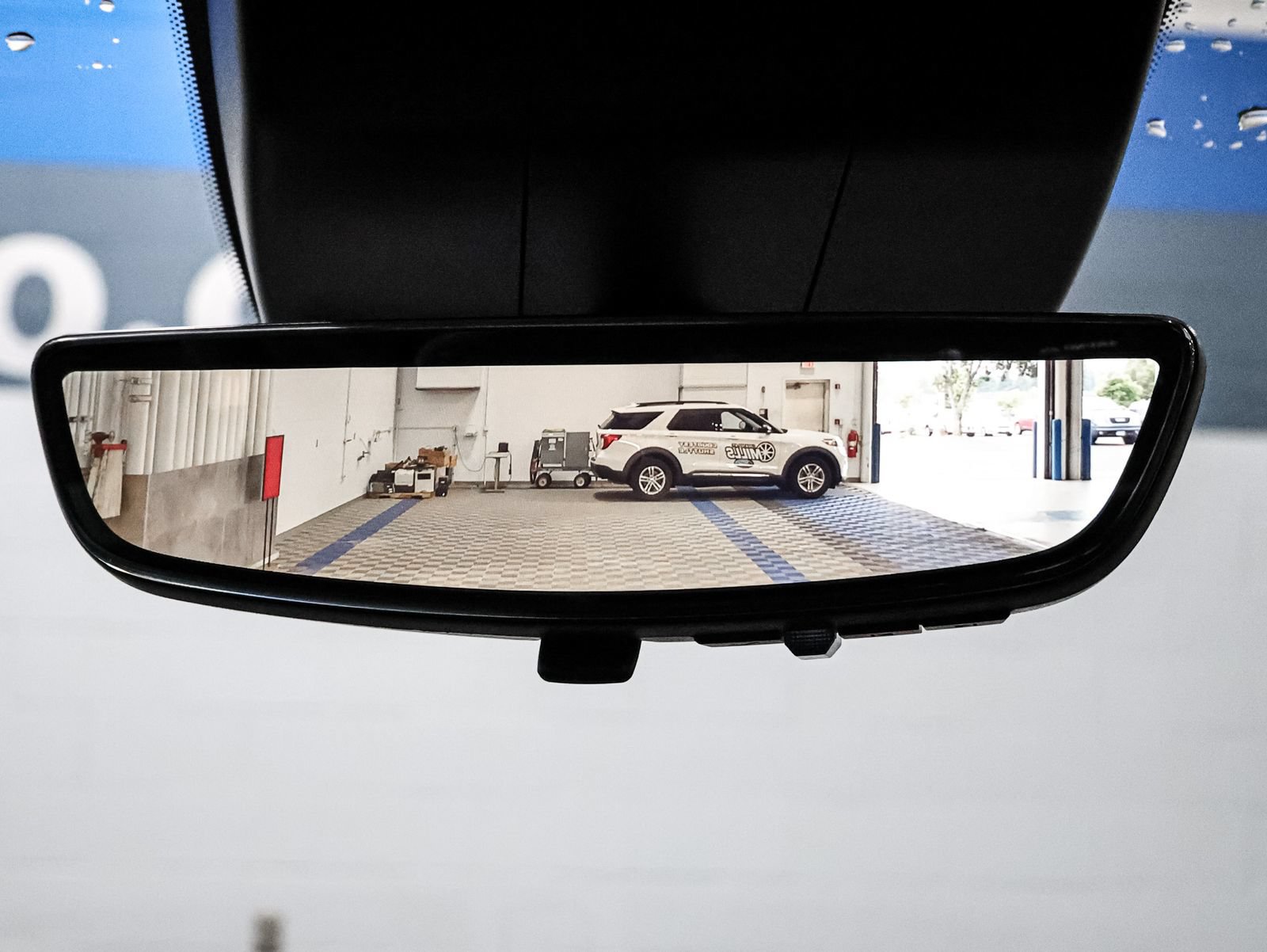 Used 2024 GMC Sierra 3500 AT4 w/ Technology Package AWD/4WD image 34